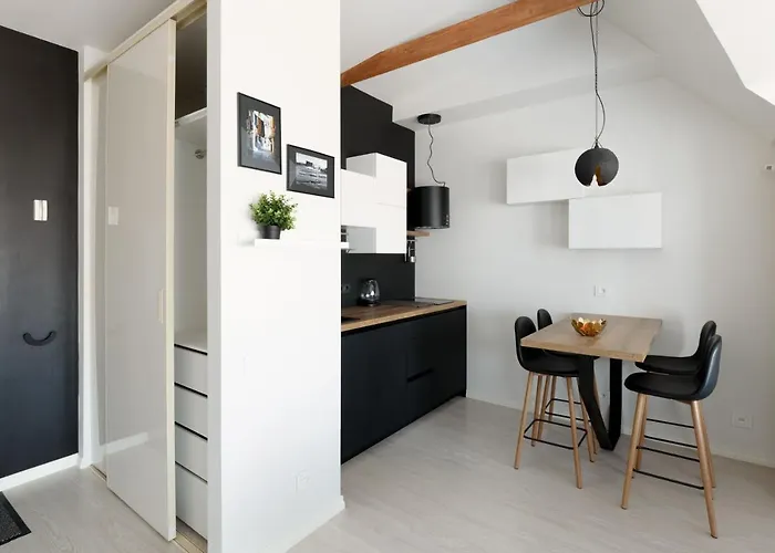 Dzīvoklis Bright Attic Flat In The Centre Riga